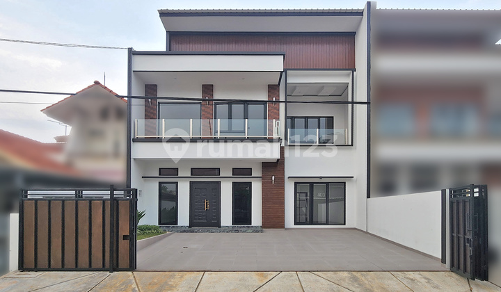 Dijual Rumah Modern Minimalis di Nusaloka Bsd Dekat Tol Jakarta Serpong & Stasiun Rawa Buntu