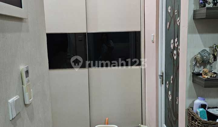 Rumah Rapih Siap Huni Full Renov Cluster Jade Tangerang Kota, Tangerang 2