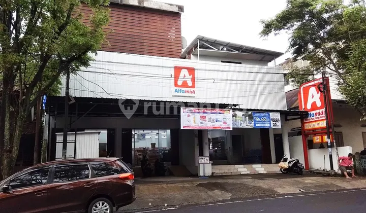 Alfamidi Business Space in Wenang, Manado, North Sulawesi