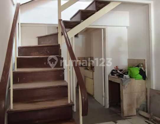 Ready-to-Occupy 2-Story Shophouse Suitable for Office/Business in Kopo Permai