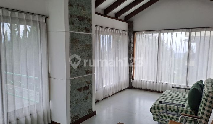 Villa 2 Lt Design Mezanine di Istana Bunga 