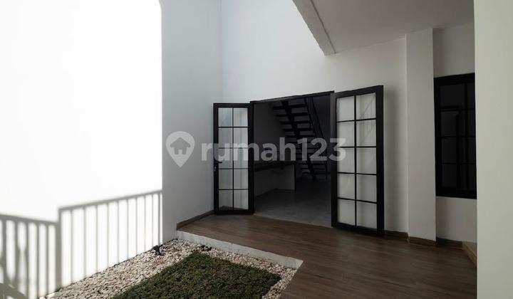 Rumah Baru Modern Tropis Konsep Open Space di Antapani 2