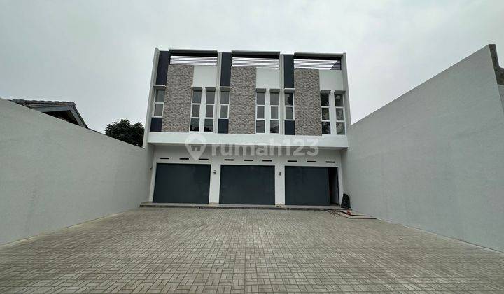 Dijual/Disewakan Ruko Baru di Kolonel Masturi, Mainroad Cimahi 1