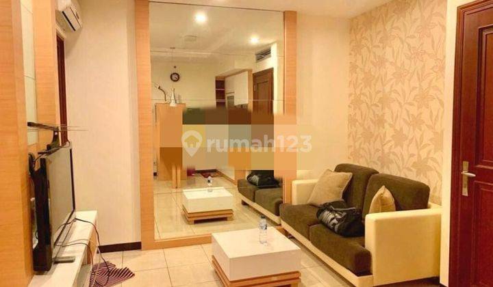 ruang tamu apartment siap huni di grand