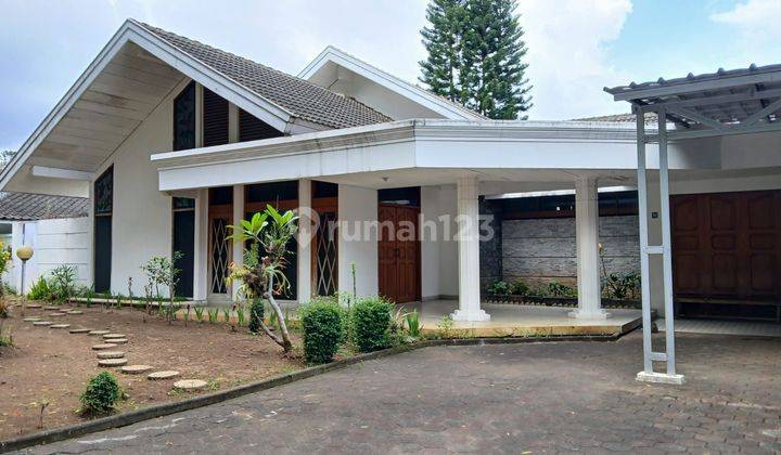 Dijual Cepat Rumah Terawat Di Hegarmanah, Ciumbuleuit 2