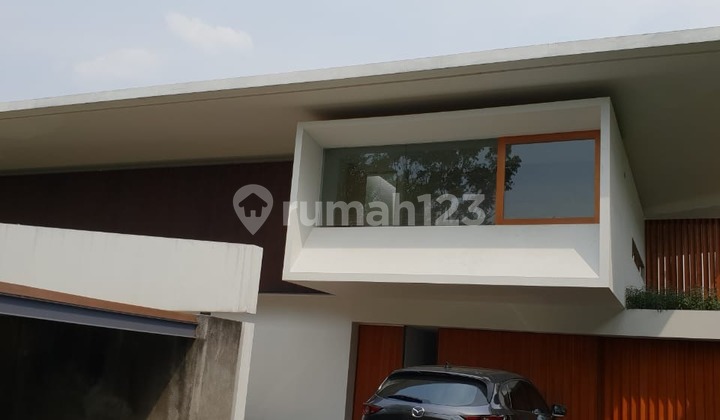 Luxury Home Strategis Siap Huni di Gajahmungkur 1