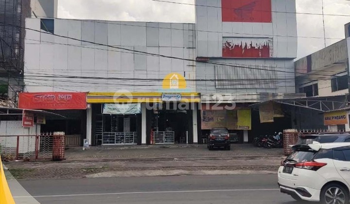 Spacious and Ready-to-Use Strategic Business Spaces on Majapahit Main Road 1