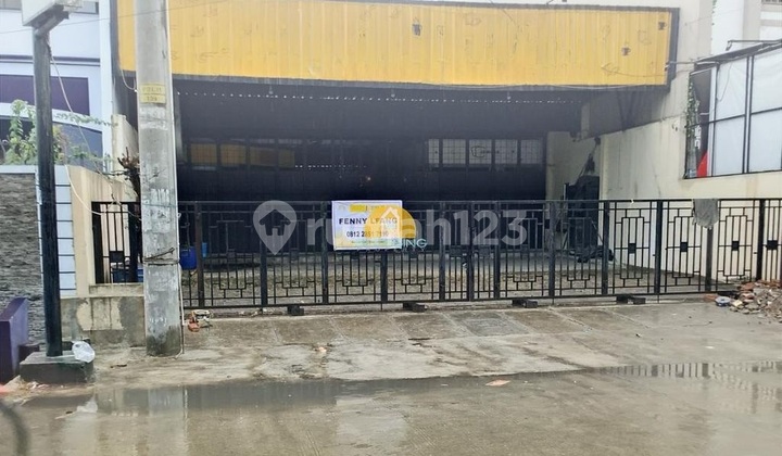 Disewakan Ruang Usaha Strategis Ex Resto Di Tlogosari. 1