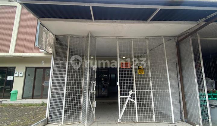 For Rent Savoy Shop House - Jgc, Cakung (028) For Rent Savoy Shop House - Jgc, Cakung (028)