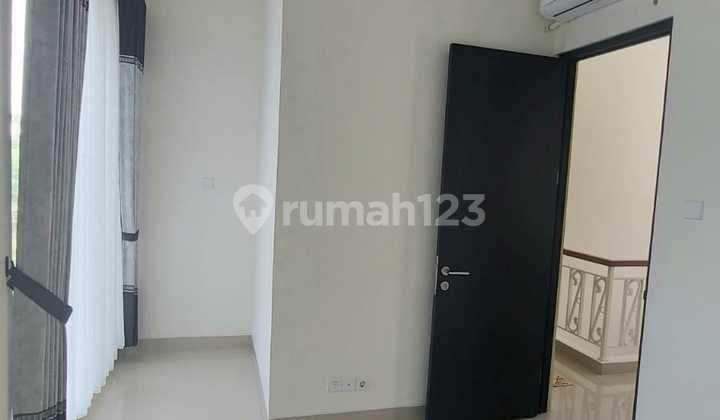 Jual Cepat Rumah Semi Furnish Lebar 5 Cluster Laseine, Cakung, Jakarta Timur, 007 2