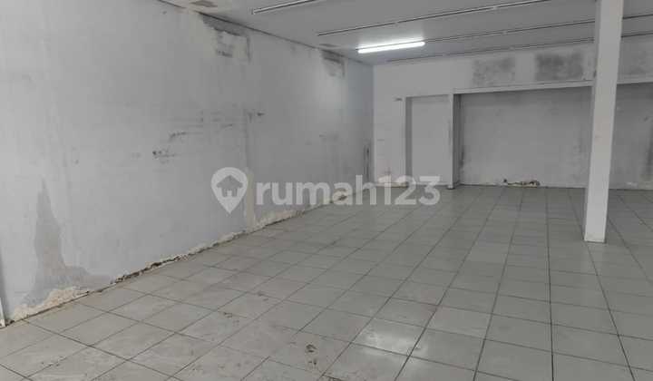 Disewakan Gudang Luas dan Strategis di Jl Raya Bekasi (013) Disewakan Gudang Luas dan Strategis di Jl Raya Bekasi (013)