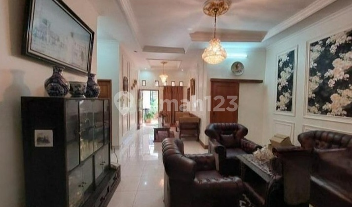 Disewa Rumah Modern 2 Lantai di Komplek Eretan, Kramat Jati, Jakarta Timur, 007 1