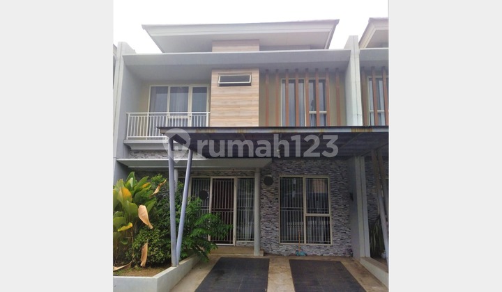 Dijual Murah Rumah 2,5 Lantai Cluster Mississippi Lebar 8 Sudah Renovasi, Jakarta Garden City, Cakung, 029