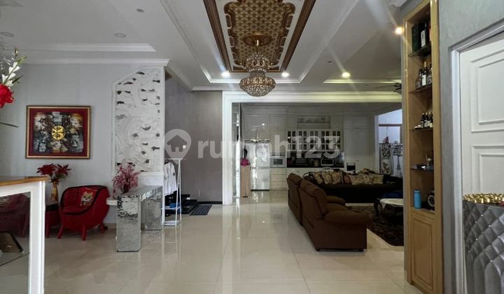 For Sale Luxury 427M² Corner House in Royal Residence Cakung - Spacious, Comfortable &amp; Strategic! 027 2