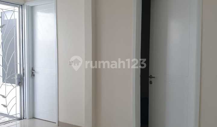 Sewa Rumah Cluster Laseine Jgc - Full Renovasi, Bersih & Siap Huni! (007) 2
