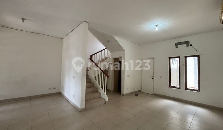 House for Rent in Cakung, Alamanda Cluster, Semi-Furnished (007) (015)