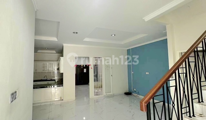 Luxury 2-Story House in Taman Grisenda, North Jakarta 2