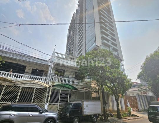 Rumah Hitung Tanah di Jalan Utama Kasablanka Menteng Dalam Tebet Jak Sel