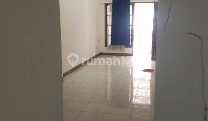 Sewa Rumah 1.5 Lt Siap Tinggal di Puri Indah Kembangan Jak Bar