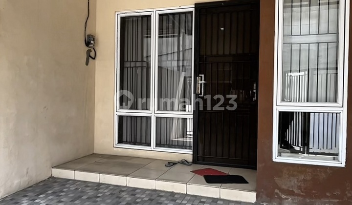 Quick Sale 2-Story House in Magnolia Park Tangerang Banten 2