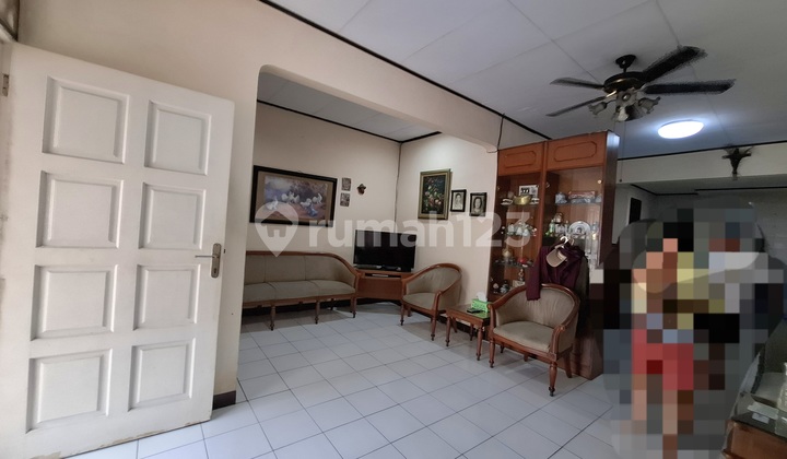 Ready to Live In Renovated 1.25-Story House in Citra Garden 1 Kalideres West Jakarta 2