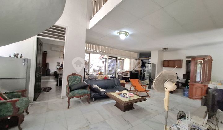 Quick Sale 1.5 Story House in Kemanggisan Slipi West Jakarta