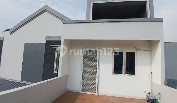 Rumah Hook 2 LT di Taman Semanan Indah Cengkareng Jak Bar Rumah Hook 2 LT di Taman Semanan Indah Cengkareng Jak Bar