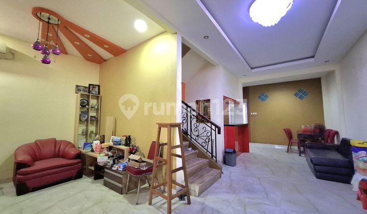 Rumah Bagus 3 Lt Di Malibu City Resort Cengkareng Jak Bar