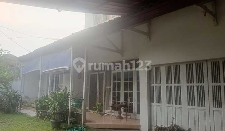 Dijual Rumah SHM Pinggir Jalan Cinere, Depok