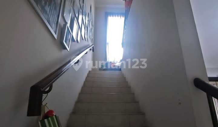 Cluster New Vivacia Eminent Bsd Hadap Utara 2