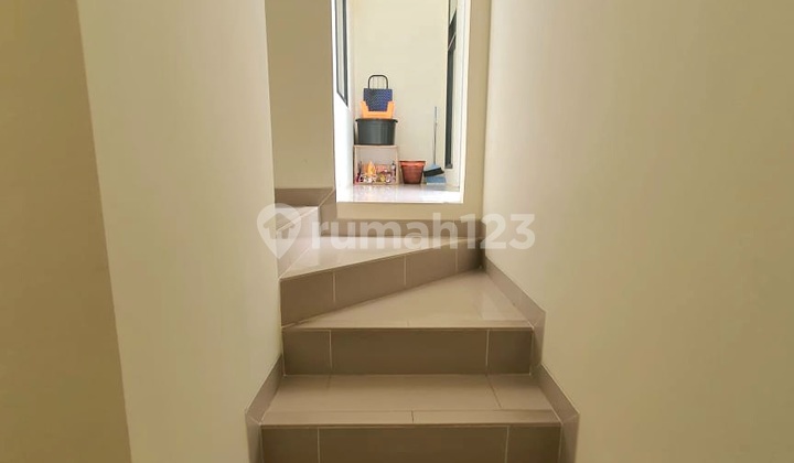 Semi-Furnished Baroni Symphonia Cluster House Gading Serpong Semi-Furnished Baroni Symphonia Cluster House Gading Serpong