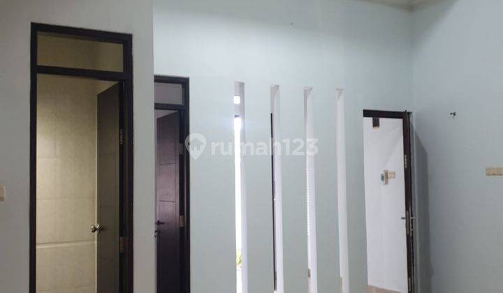 Jual Rumah  Unfurnished Lingkungan Elite Di Singgasana Pradana  1