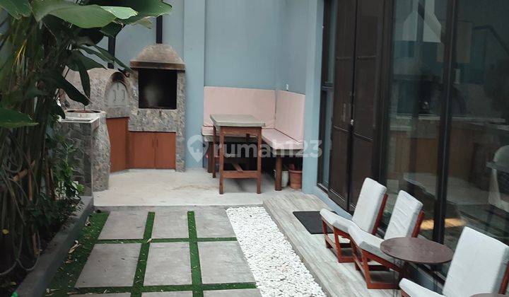 Rumah Cantik Minimal Cempaka Arum Bandung 2