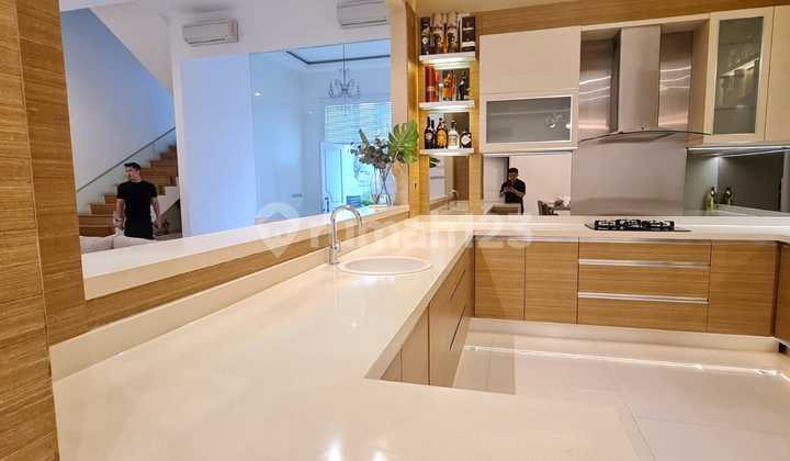 Rumah Mewah Pantai Indah Kapuk Pik Luas 300 Meter Utara View Danau 3 Lantai Cluster Damar Golf