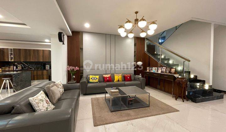 Rumah Mewah Pik1 Luas 270 Meter Cluster Mediterania Blouvard 3 Lantai Full Furnish 1