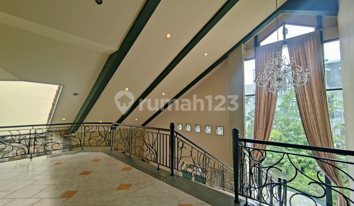 Rumah Hitung Tanah Cluster Elit Pik Phinisi Indah Luas 561 Meter Dekat Taman