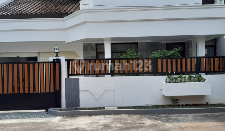 Rumah Dijual Antasari Executive Paradise 4br uk267m2 Cilandak, at Jakarta Selatan
