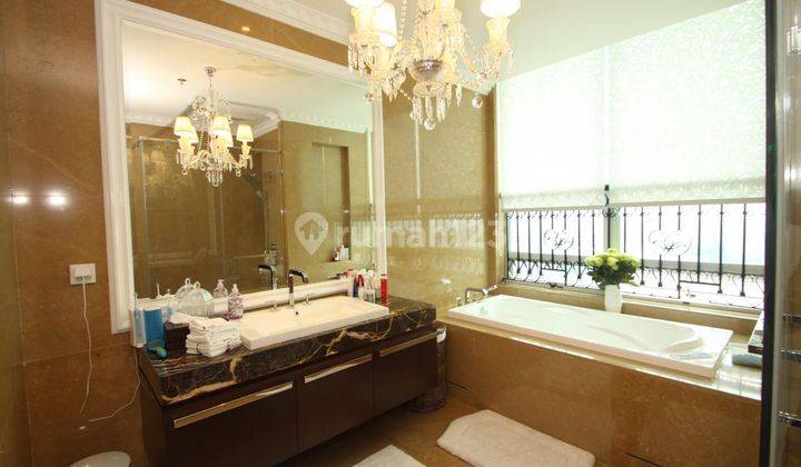 Disewa Apartemen Pakubuwono Signature Elegant Furnished Uk385m2 At Jakarta Selatan  2