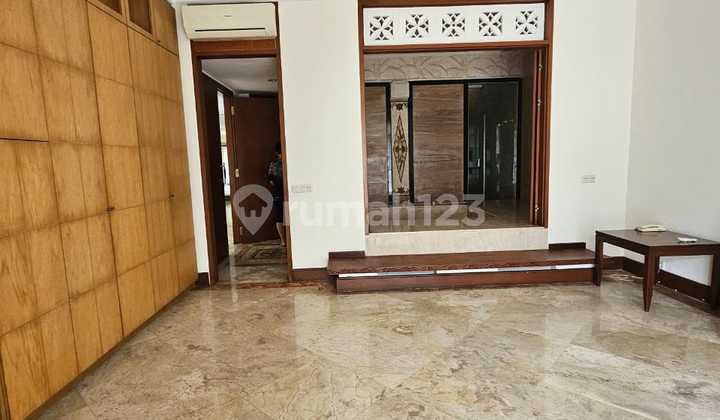 Disewakan Rumah Jln Opal , Permata Hijau Uk 562 sqm 6bedrooms at Kebayoran Lama, Jaksel 2
