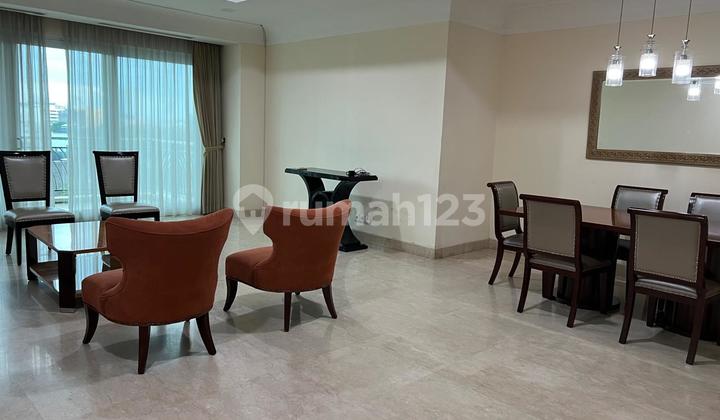 Disewa Apartemen Pakubuwono Residence 3BR Uk 300 m² Furnished at Jakarta Selatan   2