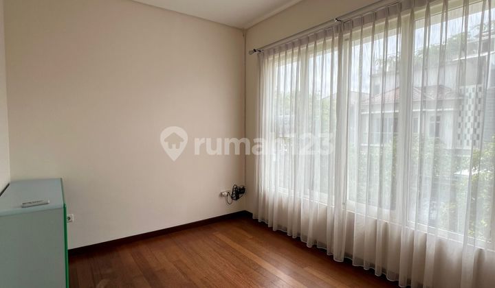 Disewa Rumah Crown Golf Pik Uk0m2 At Jakarta Utara