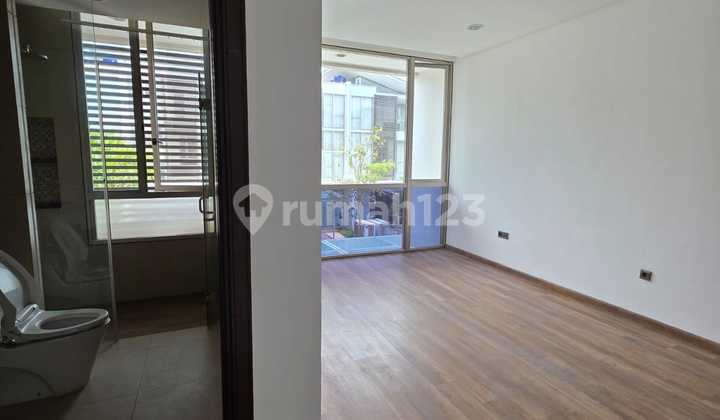 Dijual Rumah Cluster The Chopin Signature PIK Golfisland Uk 8x25 m² at Jakarta Utara 
 2