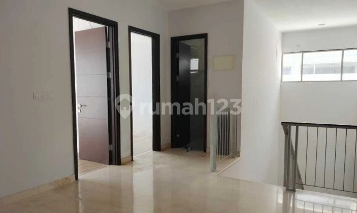 Dijual rumah Golf Island PIK Uk 300 m²  at Jakarta Utara
 2