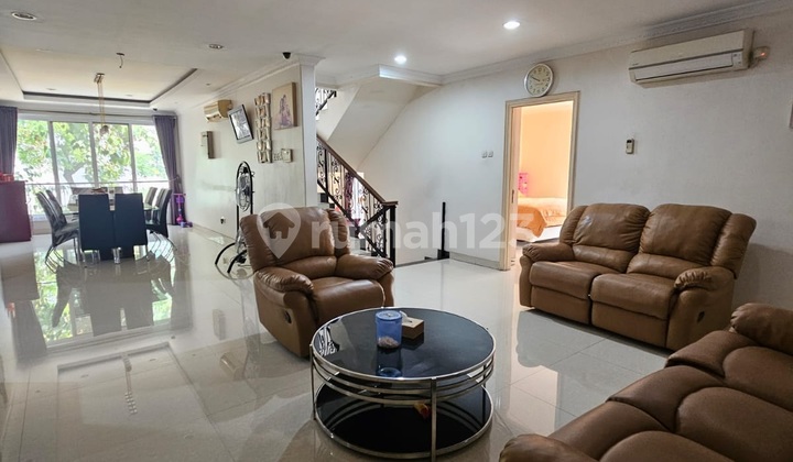For Sale PIK Bukit Golf Mediterania House Furnished 4 Floors Size 288 m² in North Jakarta