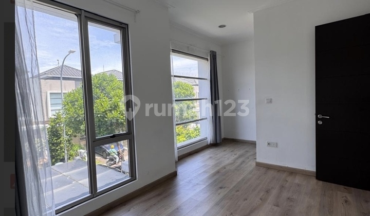 For Rent House Pik Golf Island 90m² At North Jakarta