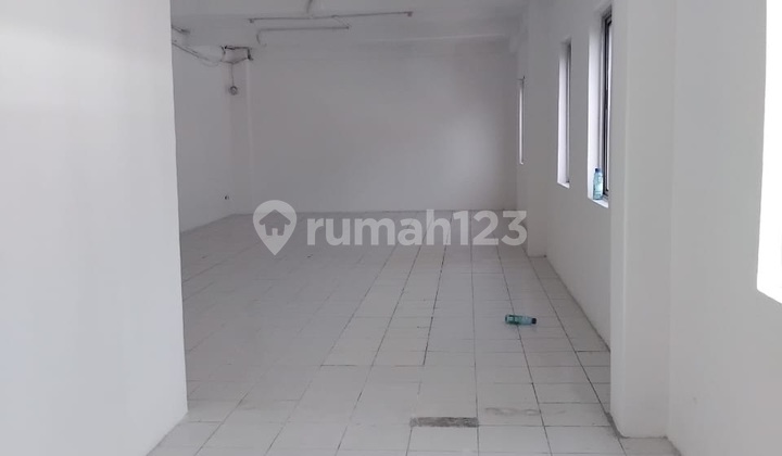 For Rent Warehouse at Sentra Industri Terpadu PIK, Partnership with Elang Laut, Size 920m², 3 Floors in North Jakarta