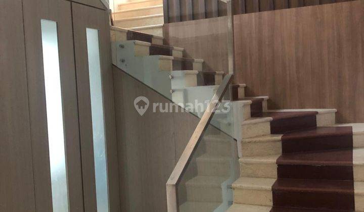 Rumah Disewa Pik 4br Uk256m2 Bangunan Kontraktor ,furnished Jakut 2