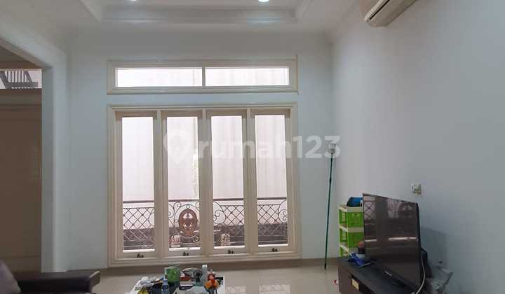 For Rent: PIK Manyar 3-Storey House, Size 175m² in North Jakarta 2