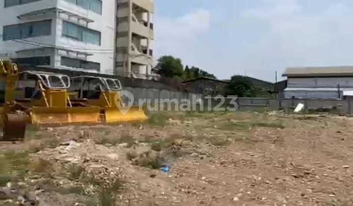 For Sale Plot Jl. Pluit Karang Size 2000m² Suitable for showroom, Hotel, Office in North Jakarta For Sale Plot Jl. Pluit Karang Size 2000m² Suitable for showroom, Hotel, Office in North Jakarta