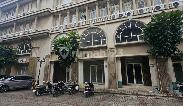 For Sale Ruko Sedayu Square Unit Neat, Ready to Use in West Jakarta For Sale Ruko Sedayu Square Unit Neat, Ready to Use in West Jakarta